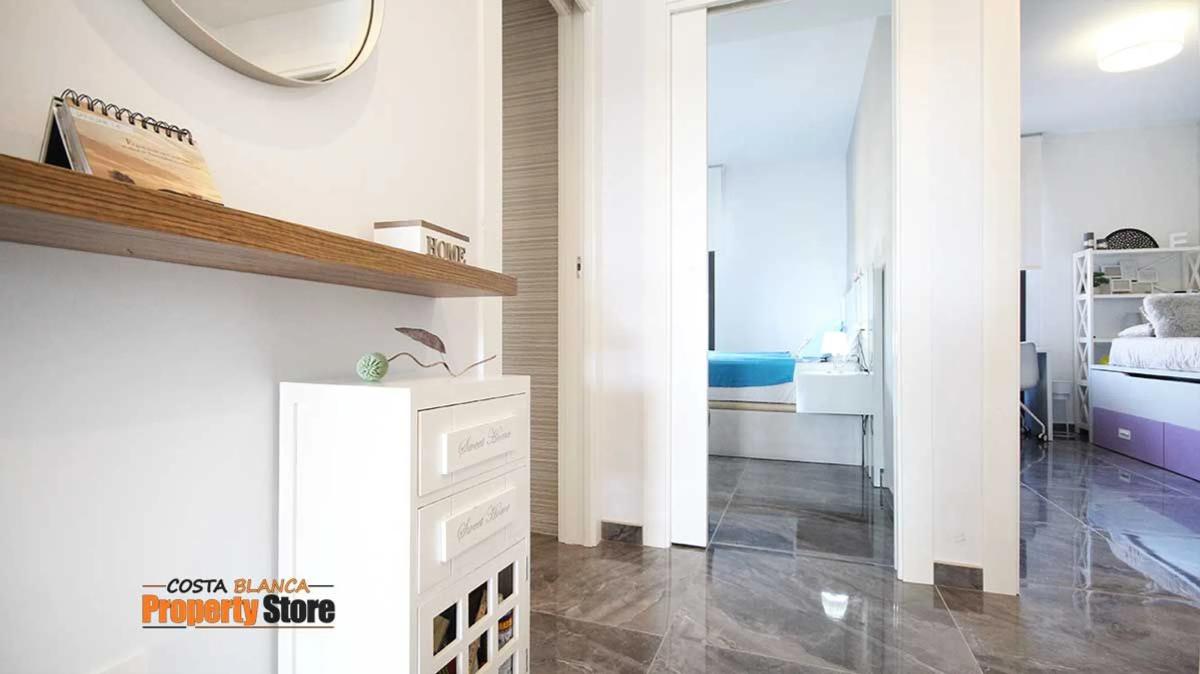 Venta de piso en Barrio Zona Lago - Los Almendros, Orihuela
 photo 4