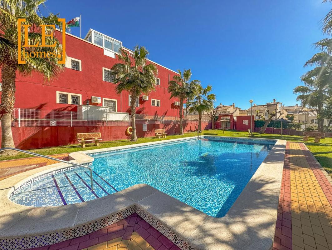 Venta de piso en Calle Lago Bañolas, 2, Orihuela
 photo 5