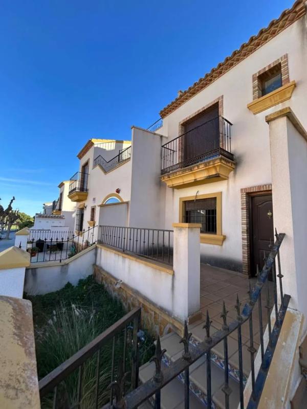 Venta de chalet adosado en Avenida de las Hierbas, 182 , Pilar de la Horadada photo 3