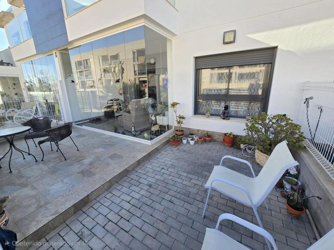 Sale of townhouse in Calle Comunidad Madrileña , Pilar de la Horadada photo 2
