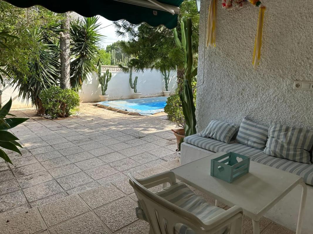 Sale of townhouse in Avenida Jardines , Pilar de la Horadada photo 2
