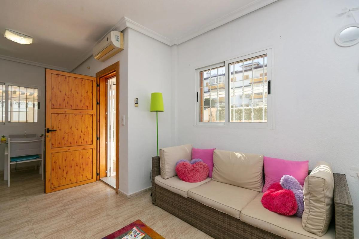 Properties for sale and rent in Spain photo 3