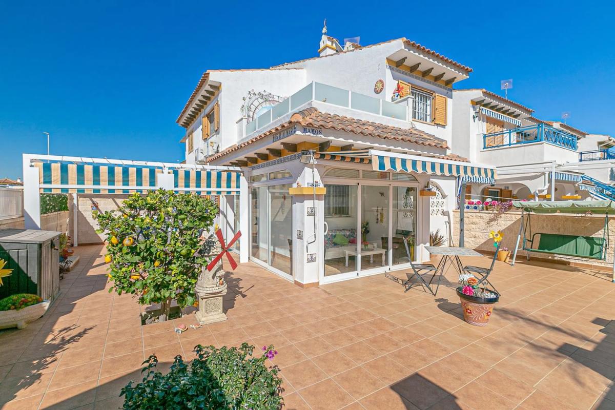 Properties for sale and rent in Spain photo 5