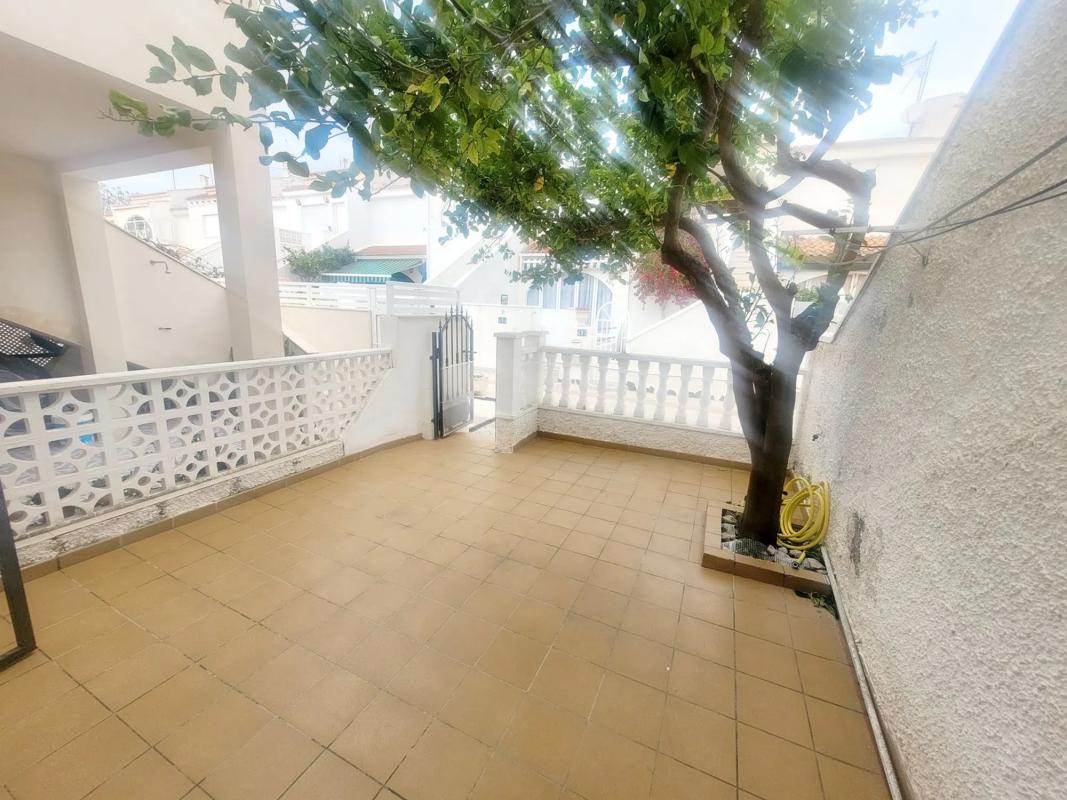 Properties for sale and rent in Spain photo 4