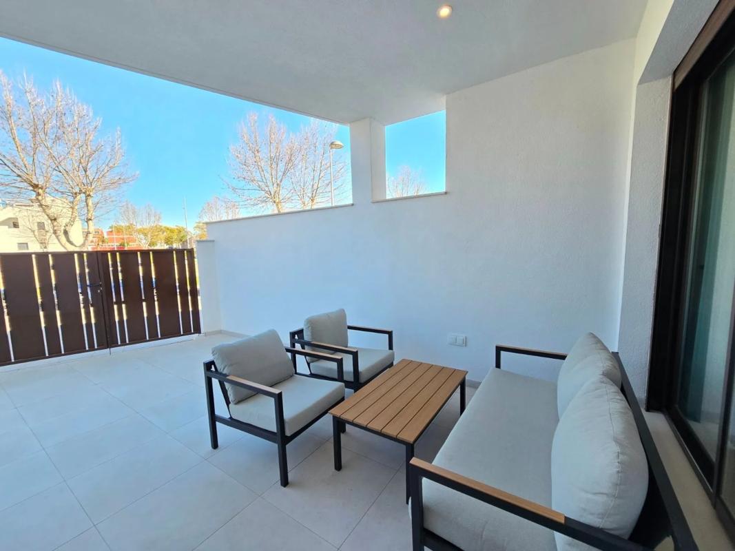 Sale of apartment in Calle la Paz, Pilar de la Horadada
photo 1