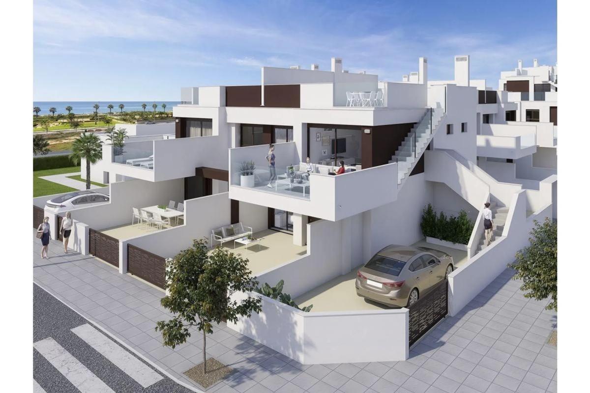 Sale of independent chalet in Calle Lila s/n, Pilar de la Horadada
photo 3