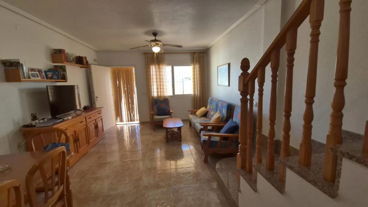 Sale of townhouse in Torre de la Horadada , Pilar de la Horadada photo 2