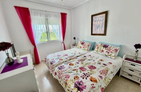 Sale of flat in Barrio Doña Pepa, Rojales
 photo 4