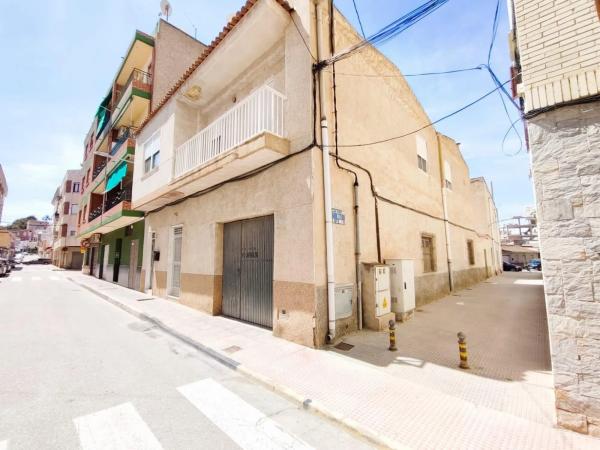 Casa de pueblo en calle de Nuestro Padre Jesús thumbnail 1