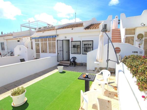 Chalet adosado en calle Sierra de Maria thumbnail 2