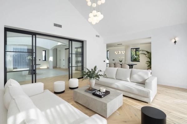 Obra nueva Villa Almira promociones en Benahavís photo 3