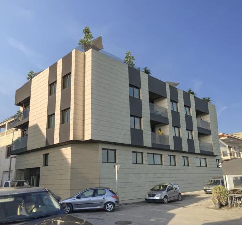 Obra nueva Edificio Picasso promociones en Catral photo 1