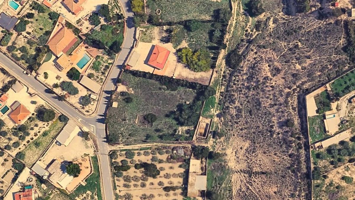 Terreno en venta en Moralet, Alicante photo 2