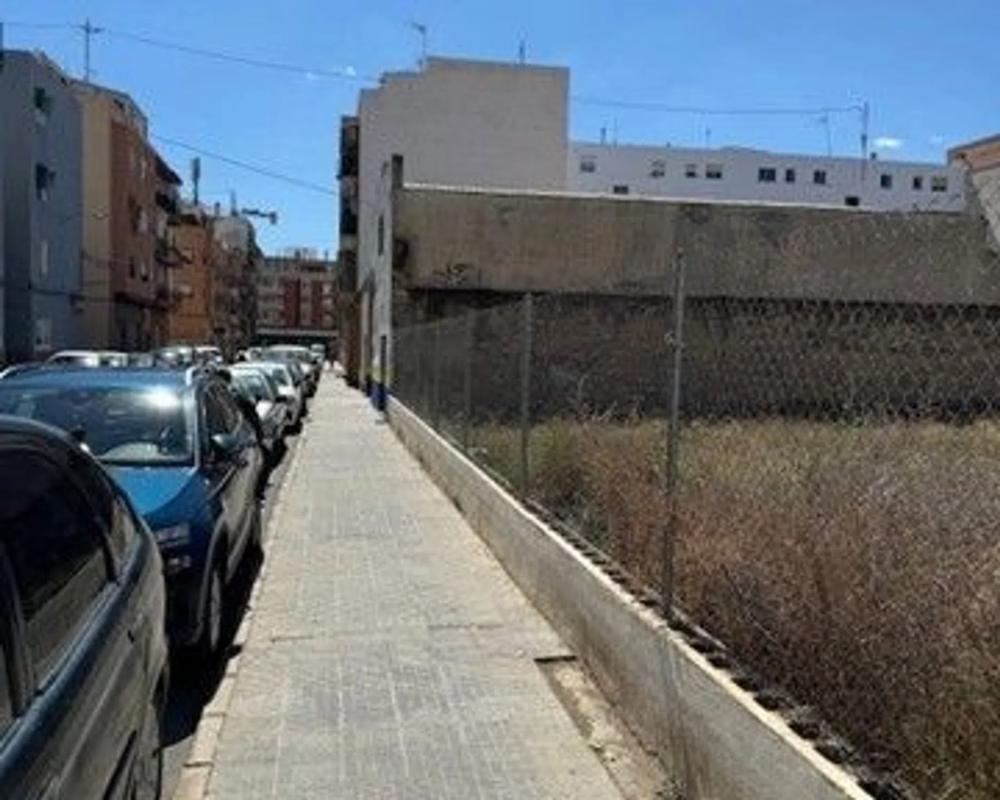 Terreno en venta en Alicante / Alacant, Alicante photo 2