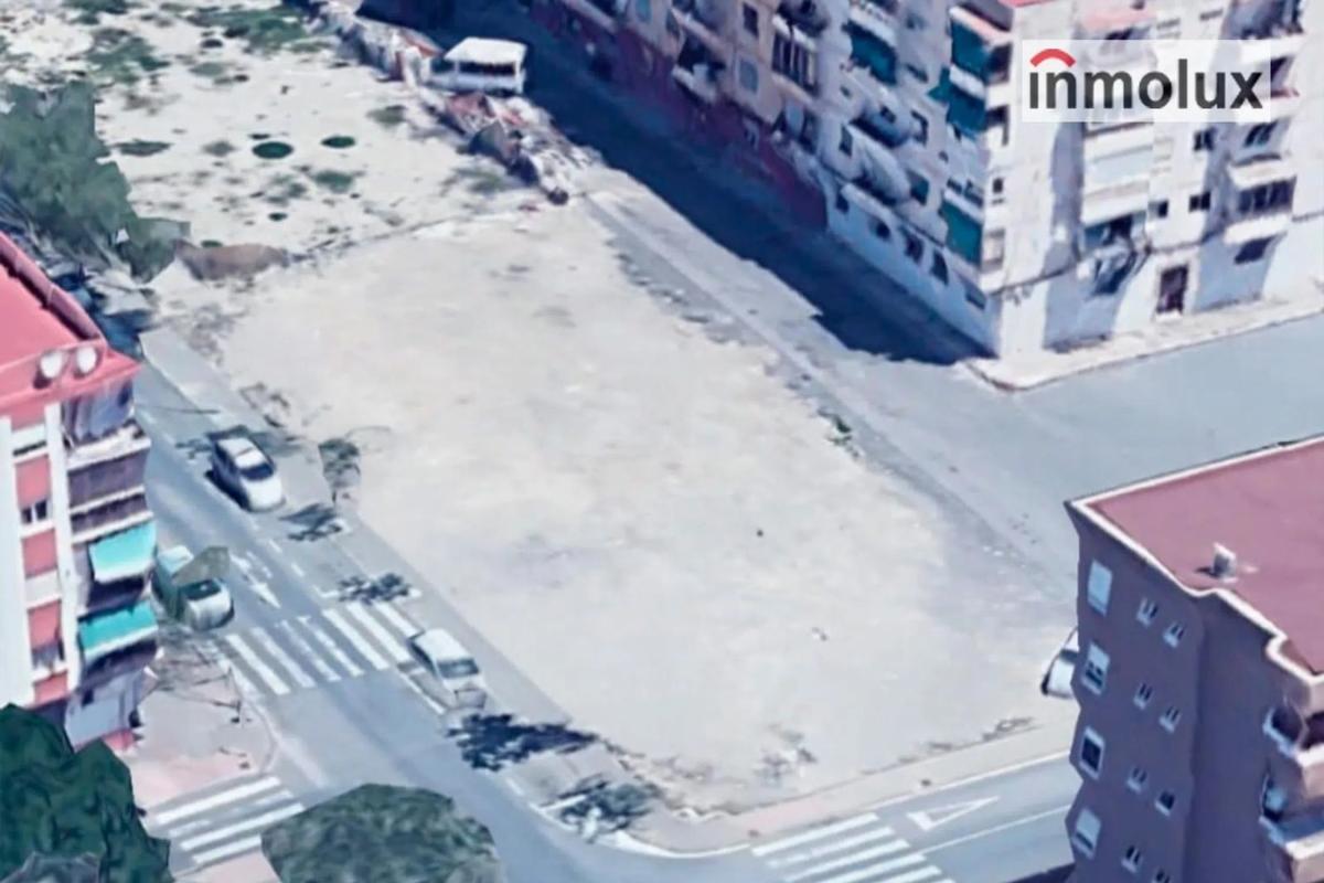 Terreno en venta en Alicante / Alacant, Alicante photo 2