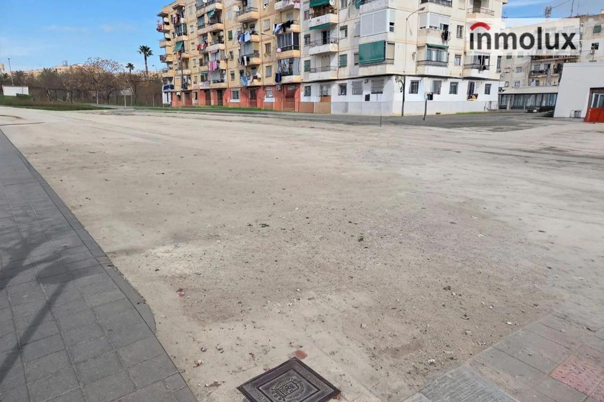 Terreno en venta en Alicante / Alacant, Alicante photo 4