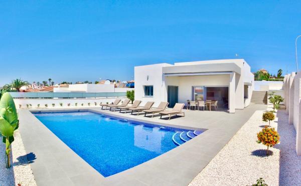 Villa for sale in , Rafal photo 1