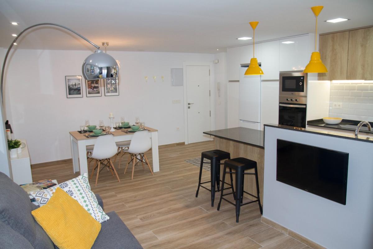 Venta de piso en Calle Pedreguer, 5, Alicante / Alacant
photo 2