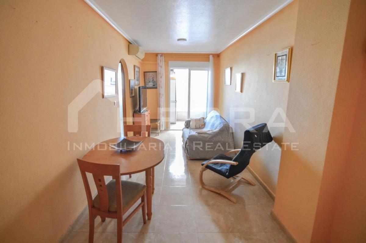 Venta de piso en Calle Patricio Zammit, 39, Torrevieja
photo 1