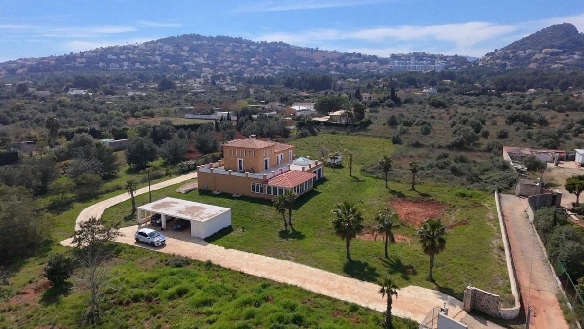 Продажа отдельного шале в Lugar Albardanera, Педрегер photo 5