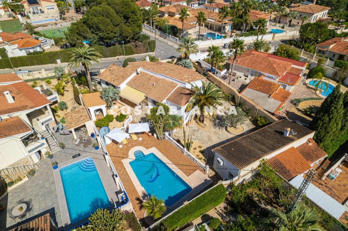 Venta de chalet independiente en Calle Vall de Beneixama, La Nucia
photo 2
