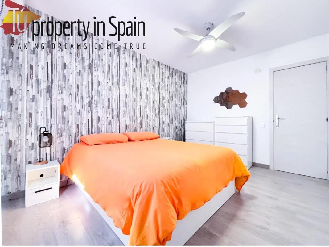Продажа квартиры на Barrio Vistahermosa, Аликанте / Алакант
photo 2