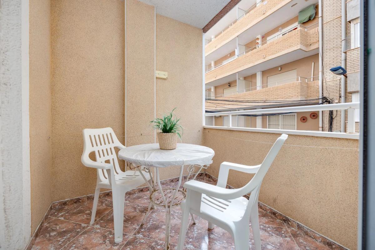 Venta de piso en Calle Goleta, 18, Torrevieja
photo 2