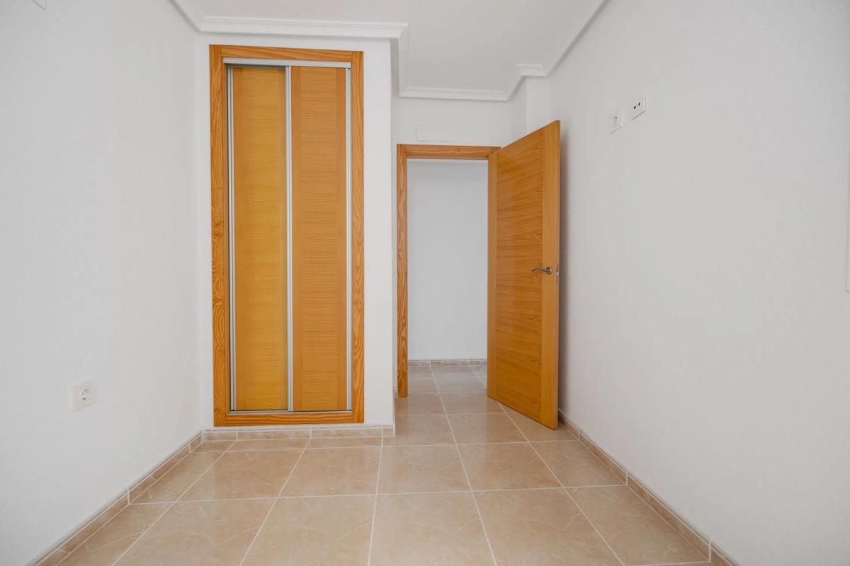 Продажа квартиры на Calle Reina Sofía s/n, Сан-Фульхенсио
photo 4