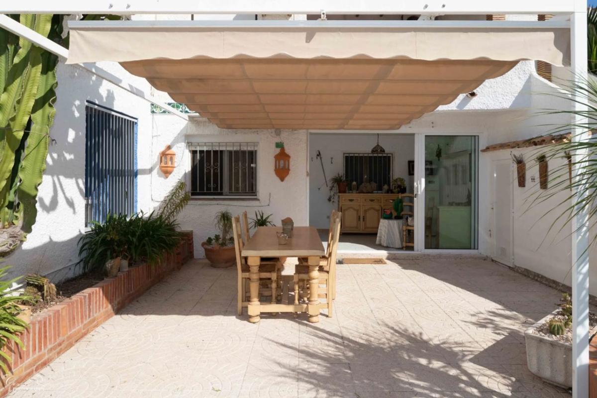Sale of apartment in Barrio Les Bassetes-El Marjal, Denia
photo 5
