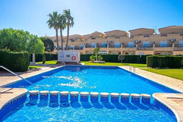Chalet adosado photo 1