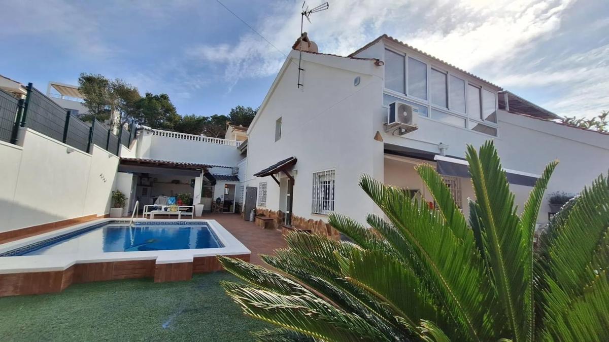 Sprzedaż niezależnego domku jednorodzinnego w  Barrio Los Balcones - Los Altos del Edén, Torrevieja photo 4