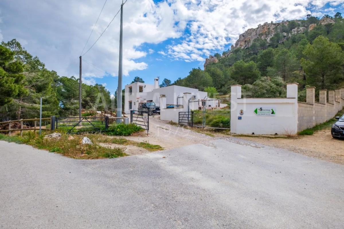 Продажа загородного участка в Finestrat Pueblo , Финестрат photo 1