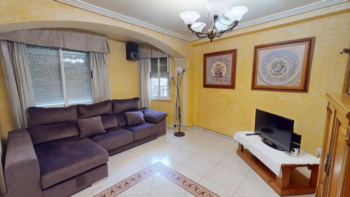 Sale of apartment in Calle Salitre, Crevillente
photo 2