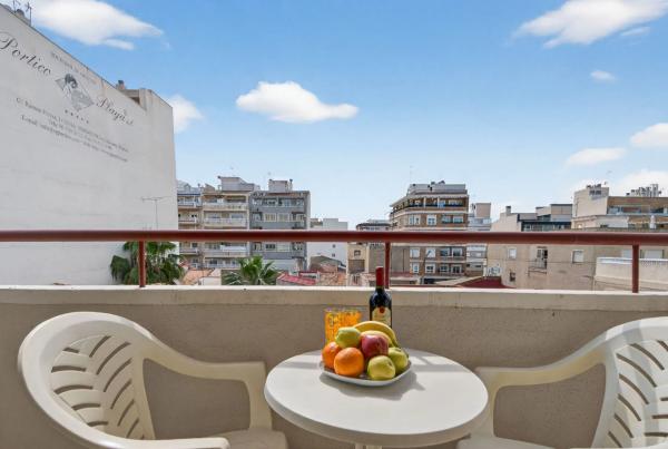 Sprzedaż mieszkania w Calle Apolo, 42, Torrevieja
photo 1