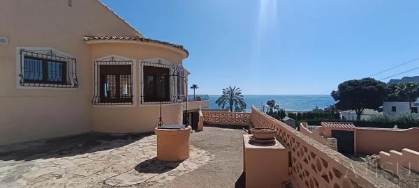 Casa independiente en avenida de la Marina thumbnail 1