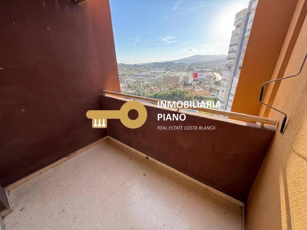 Продажа квартиры на Calle de Dénia, 6, Бенидорм
photo 1