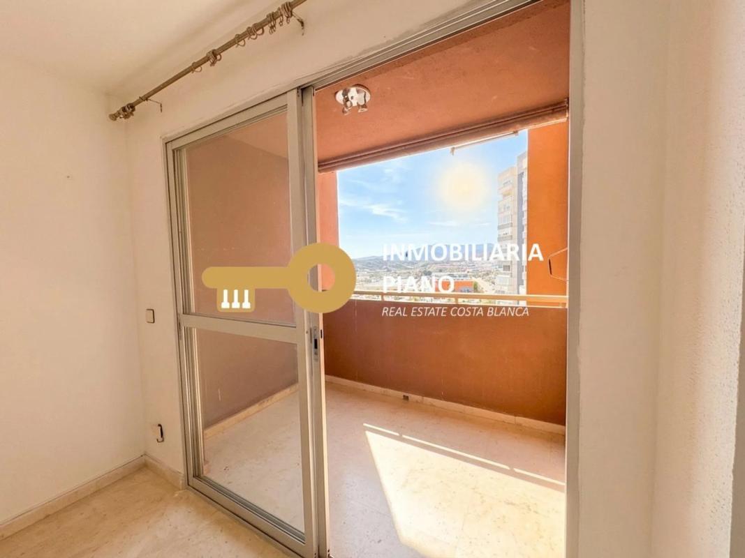 Продажа квартиры на Calle de Dénia, 6, Бенидорм
photo 3