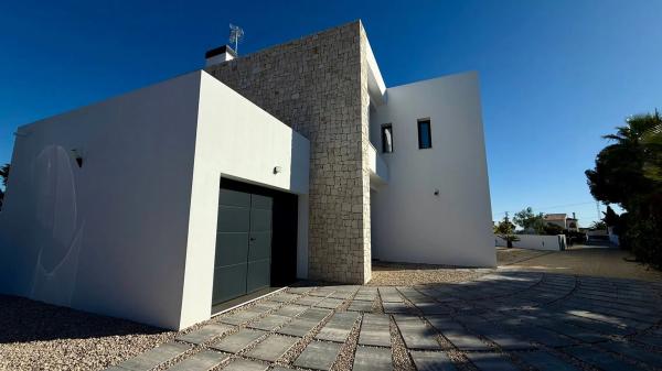 Casa independiente en Urbanización Carrió photo 4