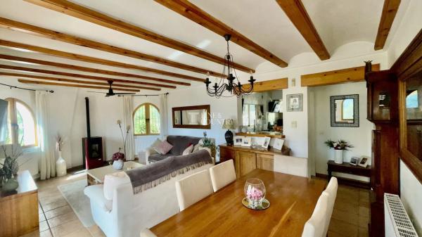 Casa independiente en Urbanizacion Vernissa Park thumbnail 1