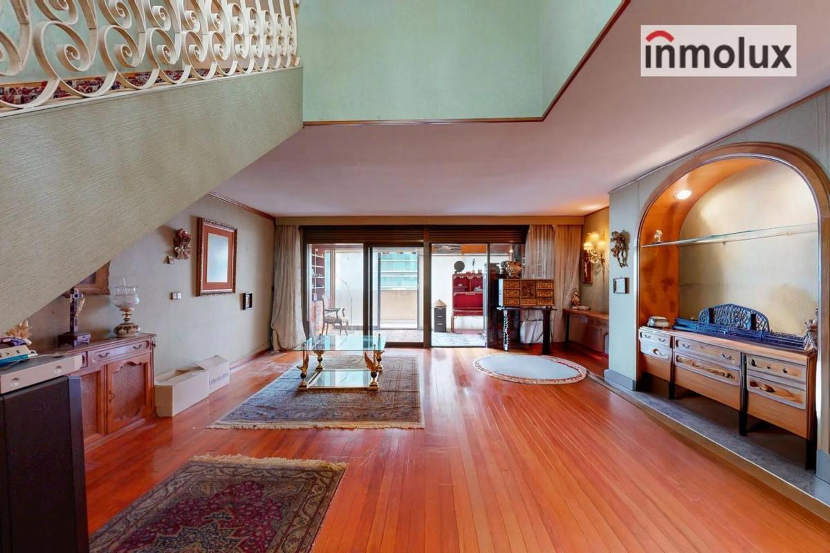 Venta de duplex en Avenida Maisonnave, Alicante / Alacant photo 3