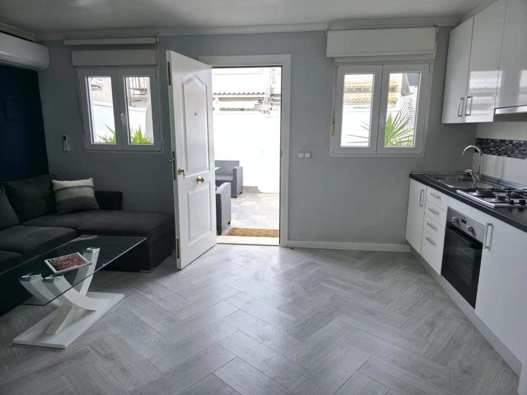 Venta de chalet independiente en Barrio La Siesta - El Salado - Torreta, Torrevieja
photo 1