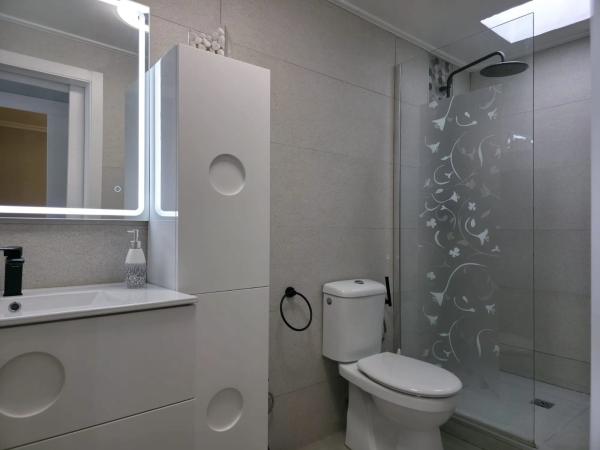 Chalet independiente en venta en Barrio La Siesta - El Salado - Torreta, Torrevieja
thumbnail 2