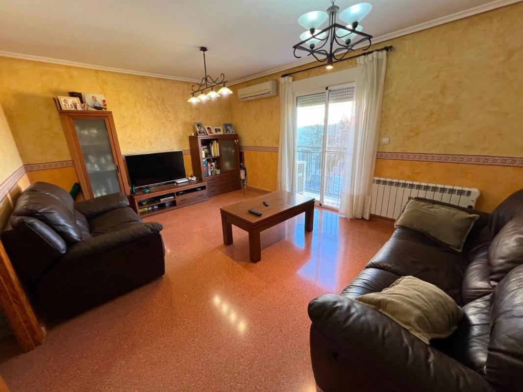 Недвижимость на продажу и в аренду в Испании photo 1