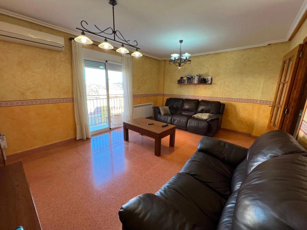 Недвижимость на продажу и в аренду в Испании photo 2
