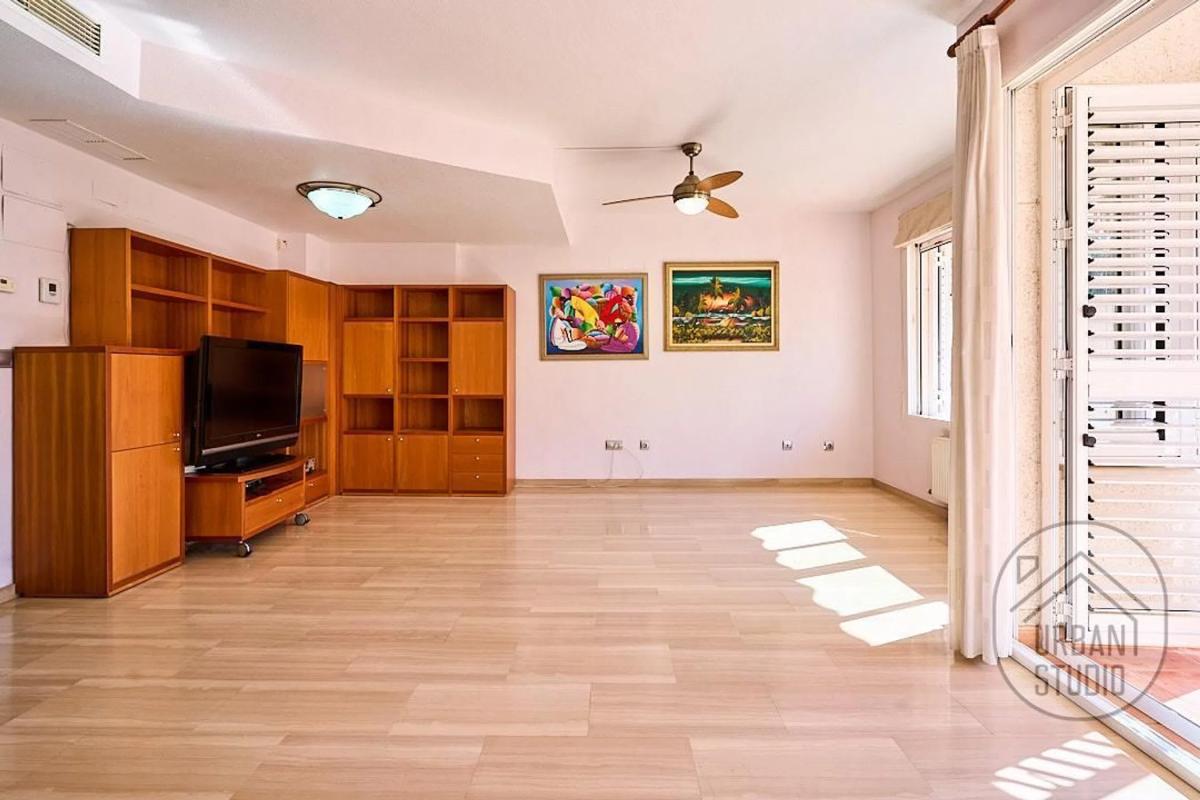 Venta de chalet independiente en Avenida del Locutor Vicente Hipólito, Alicante / Alacant
photo 5
