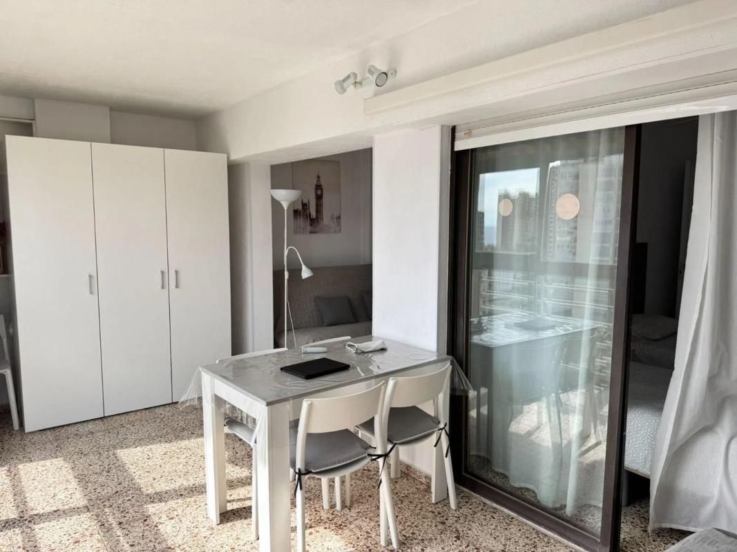 Venta de piso en Playa de Levante, Benidorm
photo 2