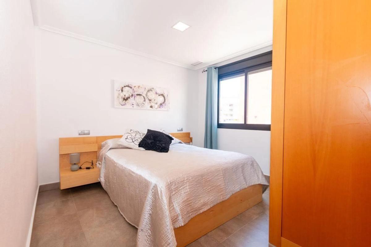 Venta de piso en Avenida del Mediterráneo s/n, Torrevieja
 photo 2