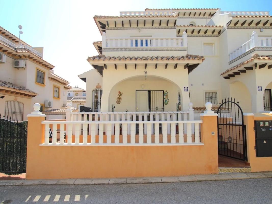 Venta de chalet adosado en  Calle Castillo de la Torre Grosa , Orihuela photo 5