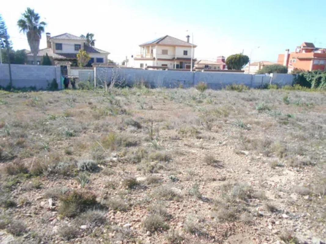 Terreno en venta en Torrevieja, Alicante photo 1