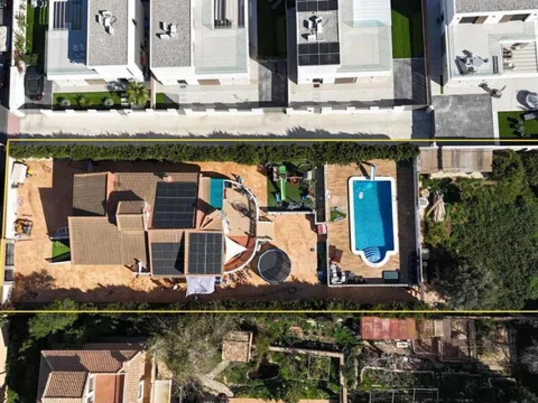 Terreno en venta en Orihuela, Alicante photo 1